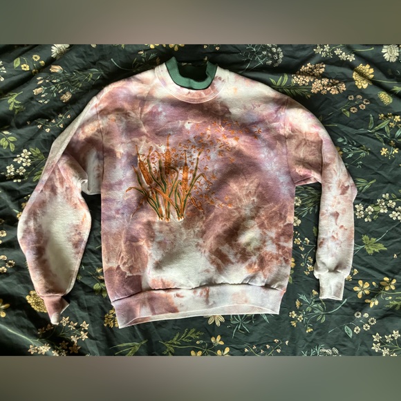 Morning Sun Ice Dyed Vintage Grandma Sweatshirt - Picture 5 of 8